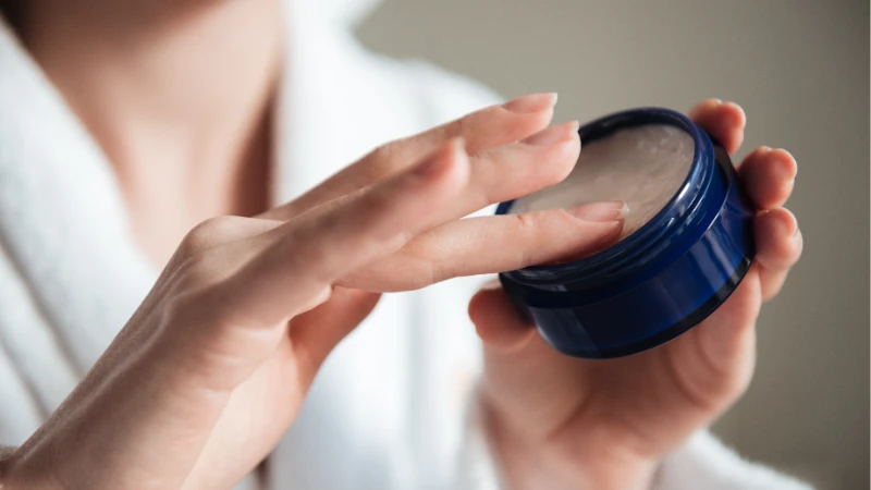 Night Cream: Manfaat, Kandungan, dan Peluang Bisnis Krim Malam untuk Brand Skincare