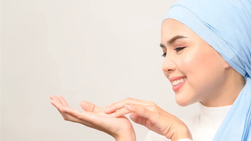 Perbedaan Brightening dan Whitening dalam Produk Skincare