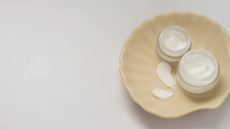 Perbedaan Day Cream dan Night Cream: Fungsi, Kandungan, dan Cara Pakai yang Benar
